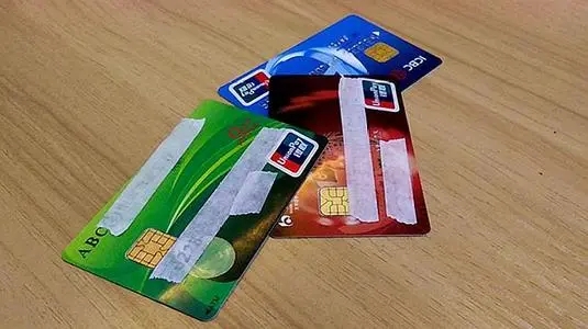 一个银行可以申请多少张储蓄卡？
