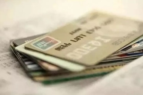 持卡人应该怎样才能更好的刷卡周转资金呢？